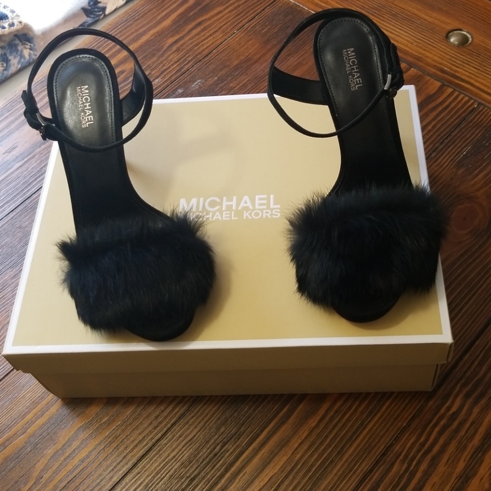 BRAND NEW! Michael Kors fuzzy toe heels!